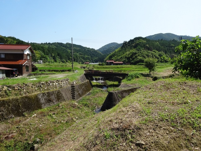 戸田柿本神社の駐車場から見た、戸田地区の風景