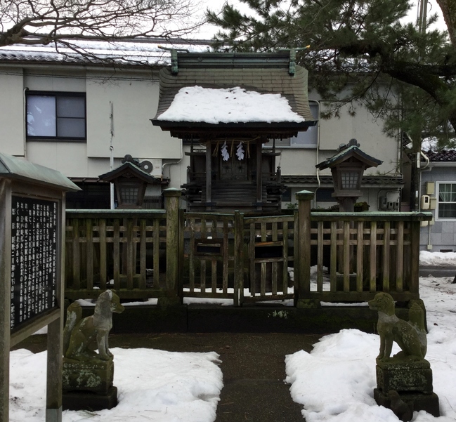 稲荷神社（白潟天満宮）