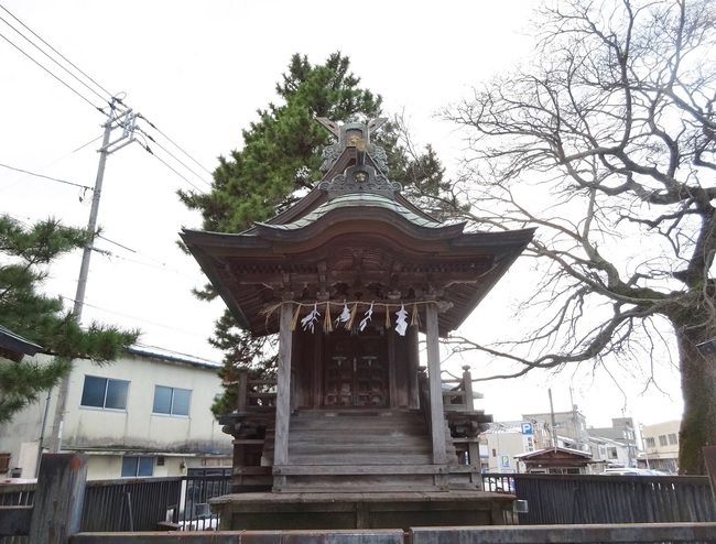 厳島神社（白潟天満宮）