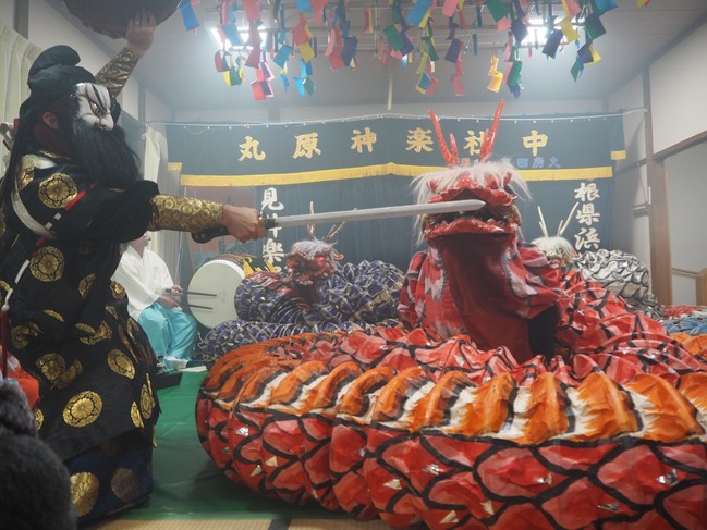 スサノオと大蛇の闘い