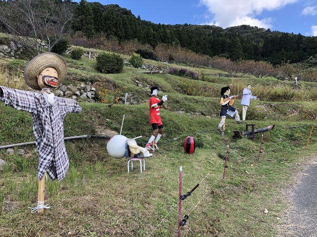 かかし村（室谷の棚田まつり）