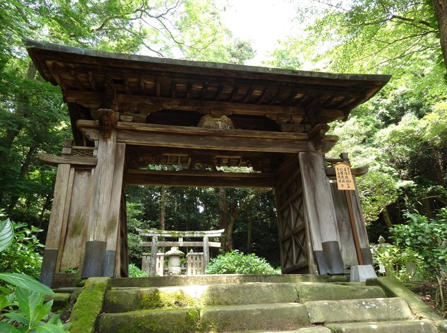 松平宣維公の廟所（月照寺）