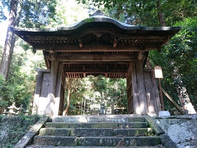 松平綱隆公の廟所（月照寺）