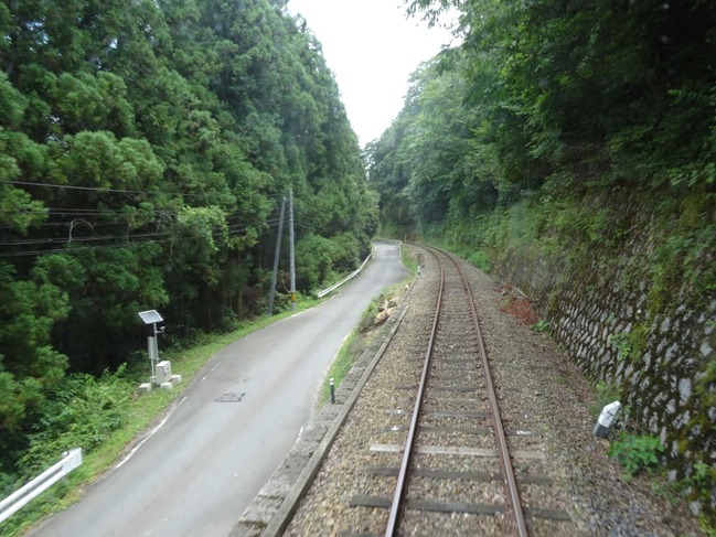 線路と道路