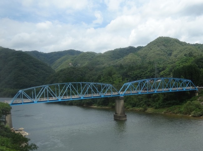 青い橋