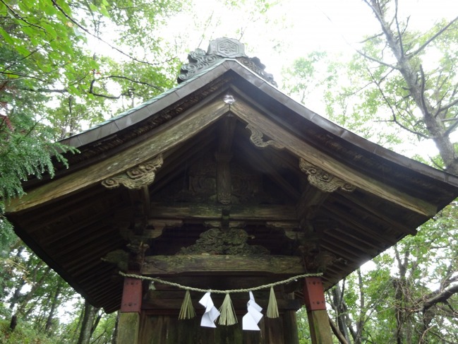 琴弾山神社