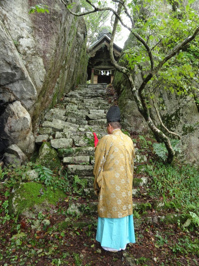 神迎祭と琴弾山神社の例祭