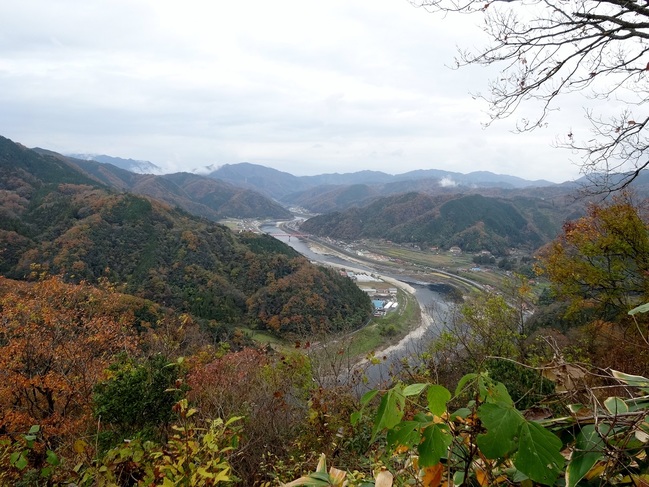 田之原展望台(中腹)から見る美郷町