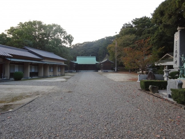 濱田護国神社境内