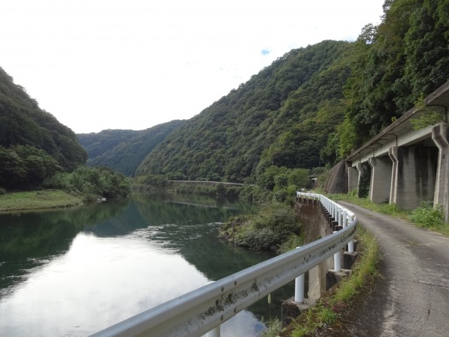 江の川と道