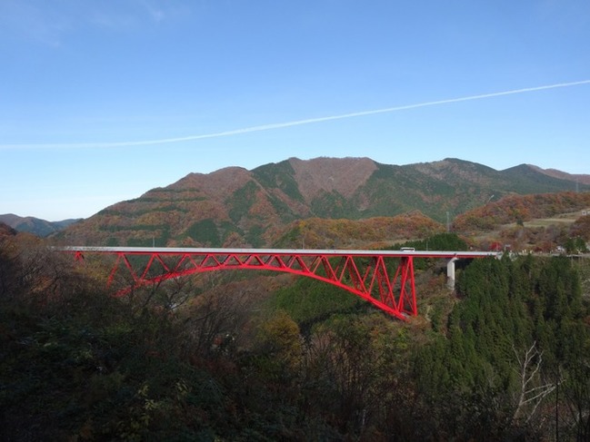 トロッコ列車から見る奥出雲おろちループ橋