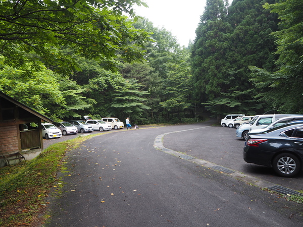 登山口駐車場の様子