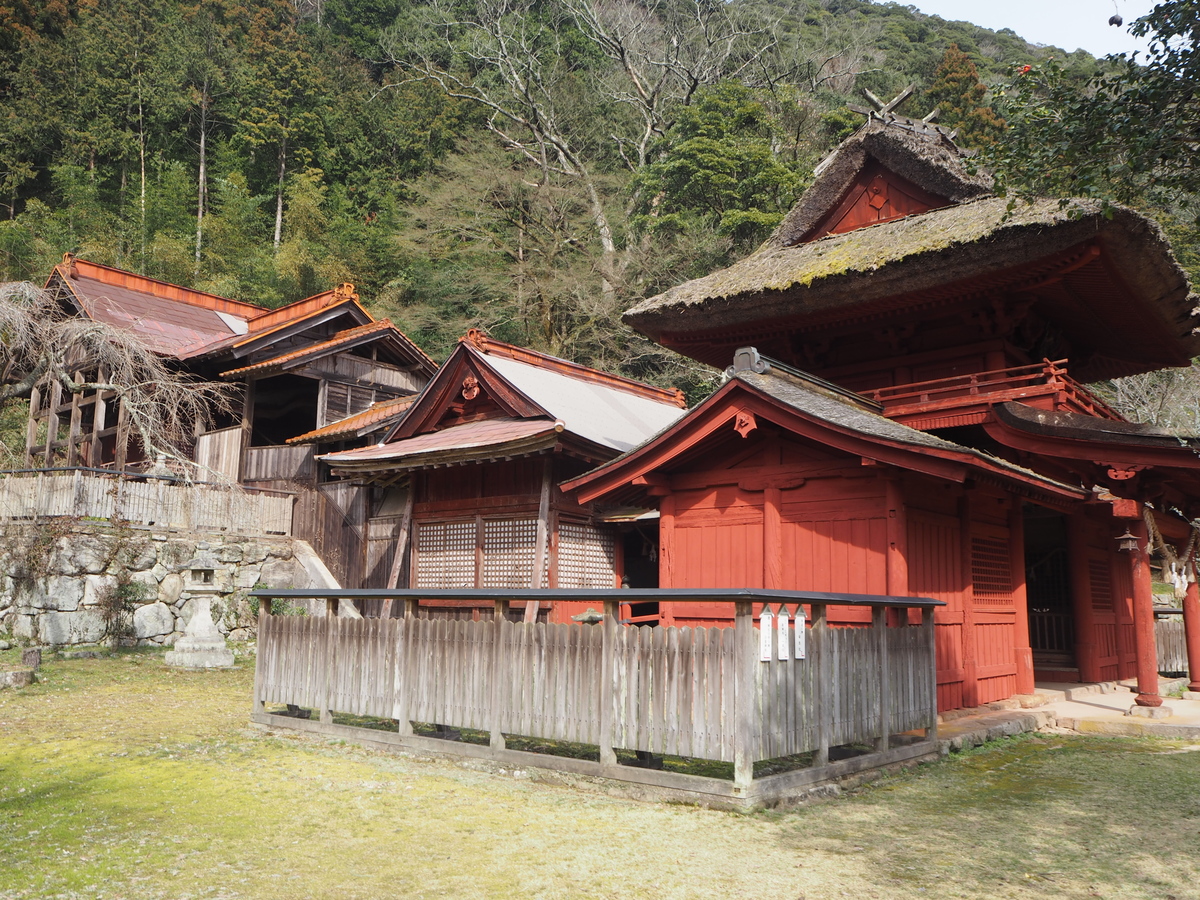 鷲原八幡宮　社殿