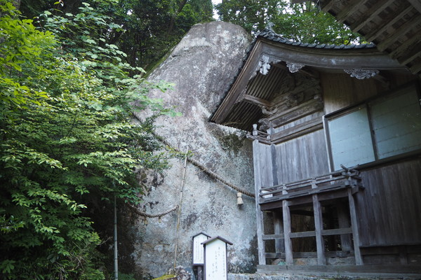 １