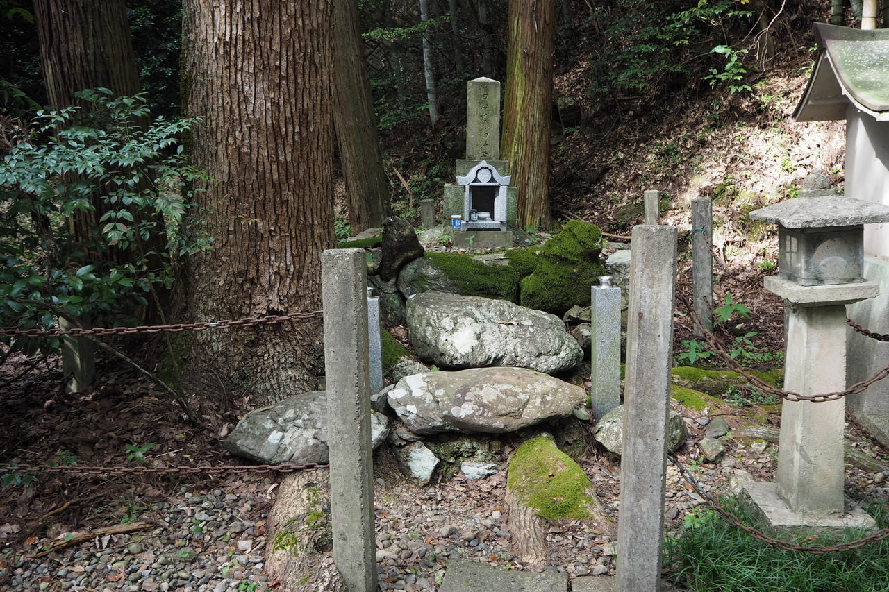 墓２