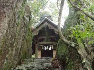 琴弾山神社