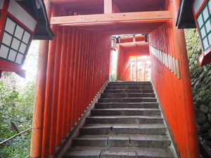 太鼓谷稲成神社の鳥居